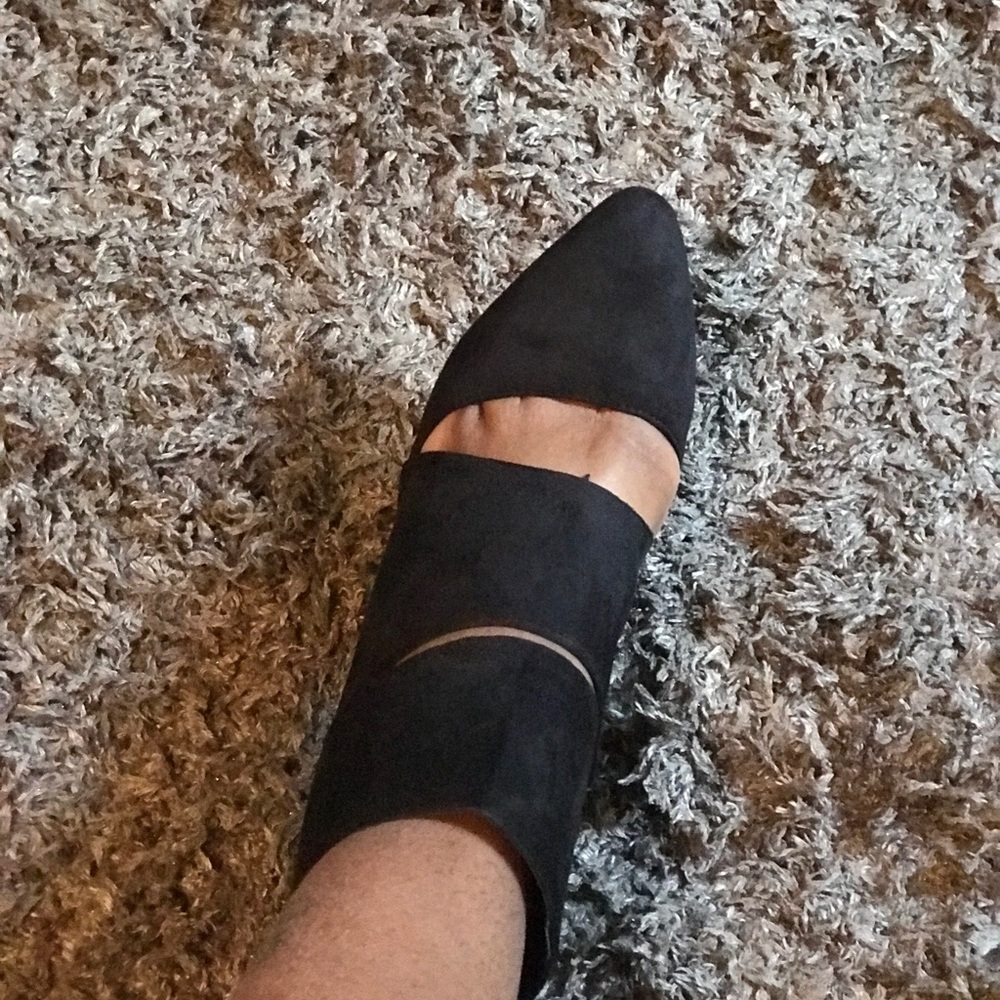 Size 11 black heels